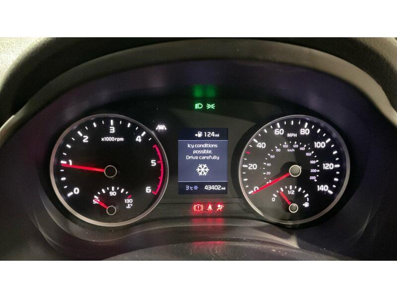 Used Kia Stonic 2019 for sale - 77213152: Photo 13