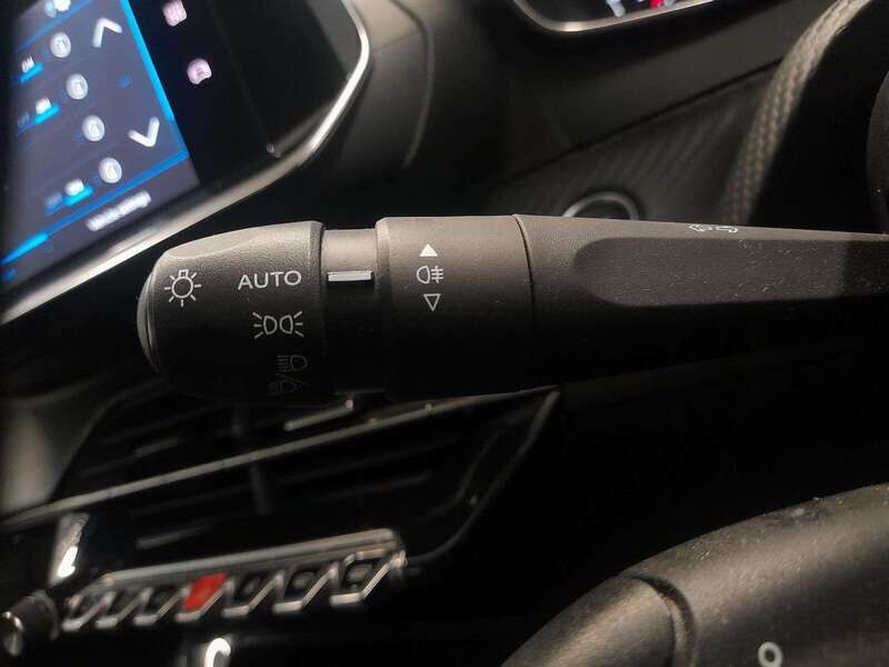 Used Peugeot 2008 2022 for sale - 77814128: Photo 19