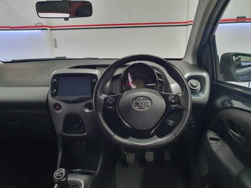 Used Toyota AYGO 2020 for sale - 76473216: Photo 10