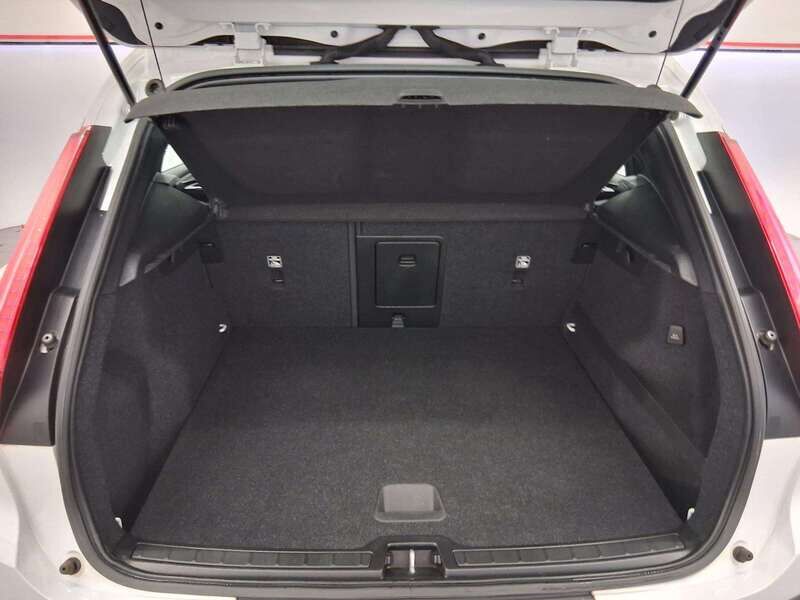 Used Volvo XC40 2020 for sale - 77050600: Photo 8