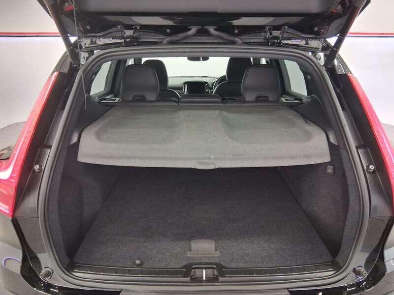 Used Volvo XC40 2021 for sale - 76336854: Photo 8