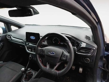 Used Ford Fiesta 2021 for sale - 76472304: Photo