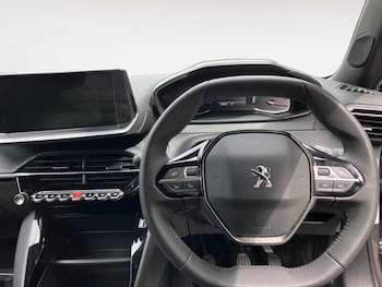 Used Peugeot 2008 2023 for sale - 78669406: Photo