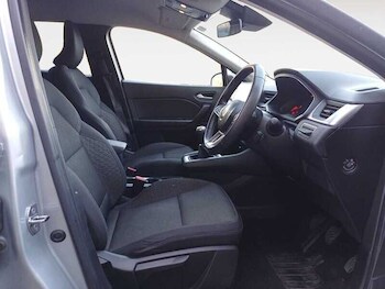 Used Renault Captur 2022 for sale - 77298540: Photo