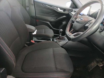 Used Ford Focus 2020 for sale - 77114304: Photo