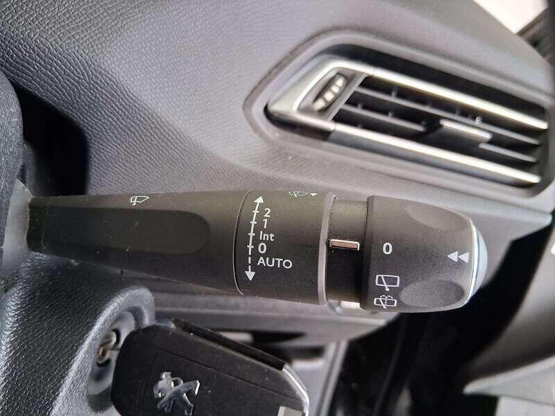 Used Peugeot 308 2020 for sale - 76136061: Photo 24