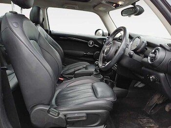 Used MINI Hatch 2020 for sale - 77432839: Photo