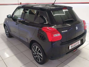 Used Suzuki Swift 2023 for sale - 79309453: Photo