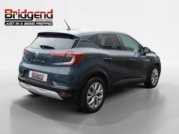 Used Renault Captur 2021 for sale - 76440585: Photo