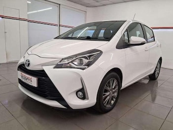 Used Toyota Yaris 2019 for sale - 76200091: Photo