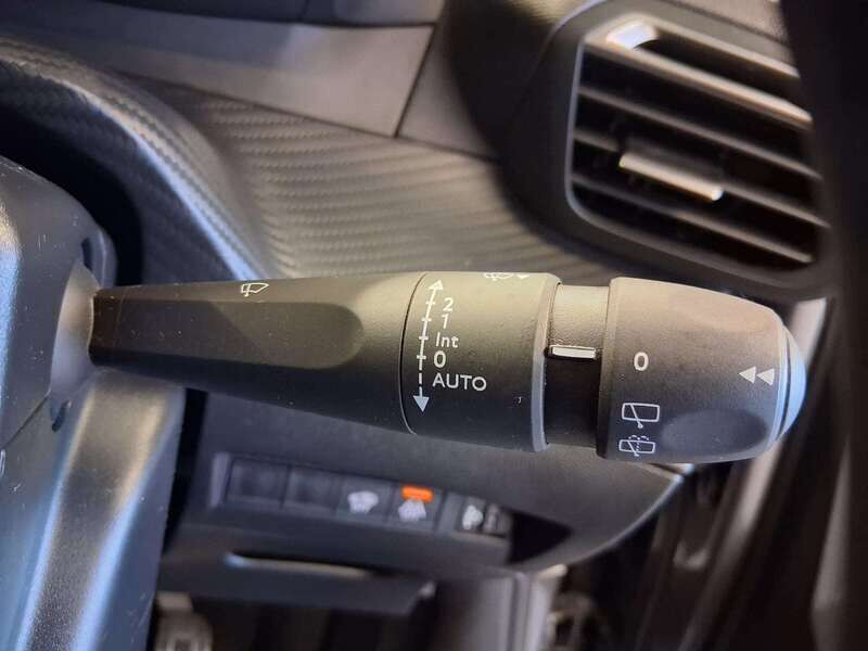 Used Peugeot 2008 2023 for sale - 77050667: Photo 23