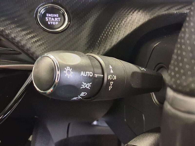 Used Peugeot E-2008 2021 for sale - 77234582: Photo 23