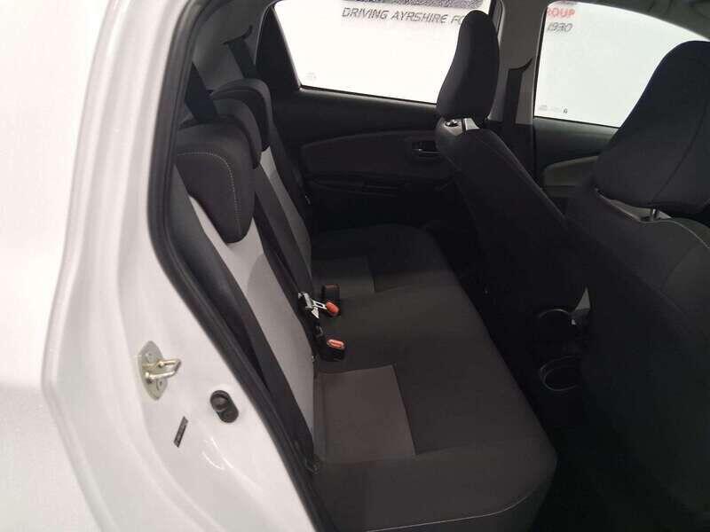 Used Toyota Yaris 2019 for sale - 76137315: Photo 12