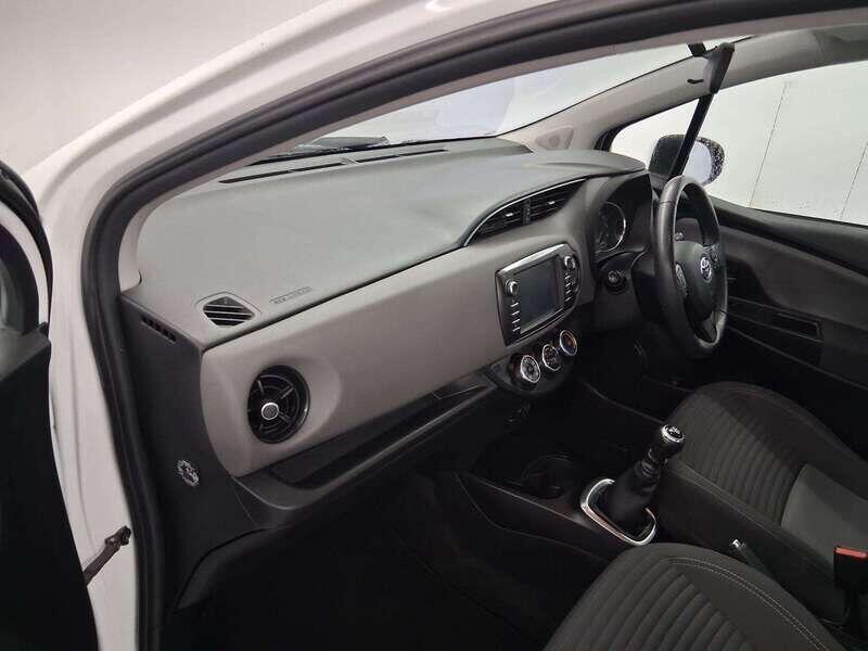 Used Toyota Yaris 2019 for sale - 76137315: Photo 13