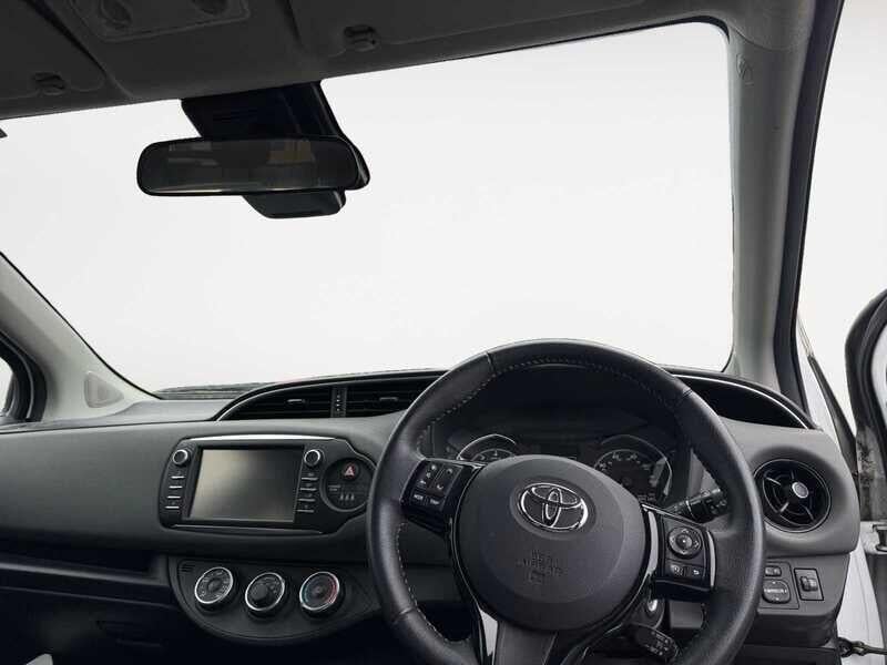 Used Toyota Yaris 2019 for sale - 76137315: Photo 5
