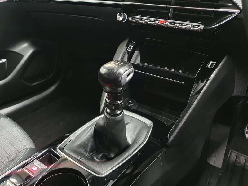 Used Peugeot 208 2022 for sale - 77050619: Photo 18