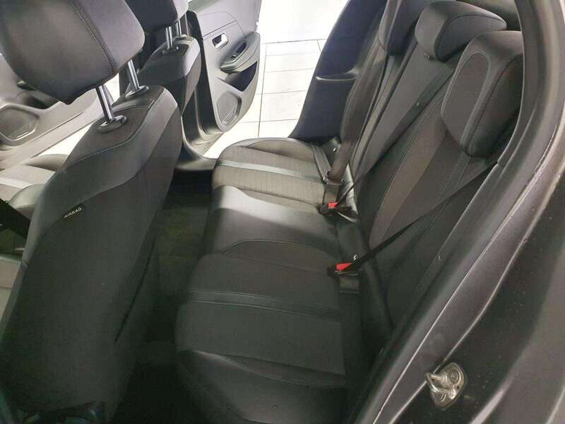 Used Peugeot 208 2022 for sale - 77050619: Photo 22