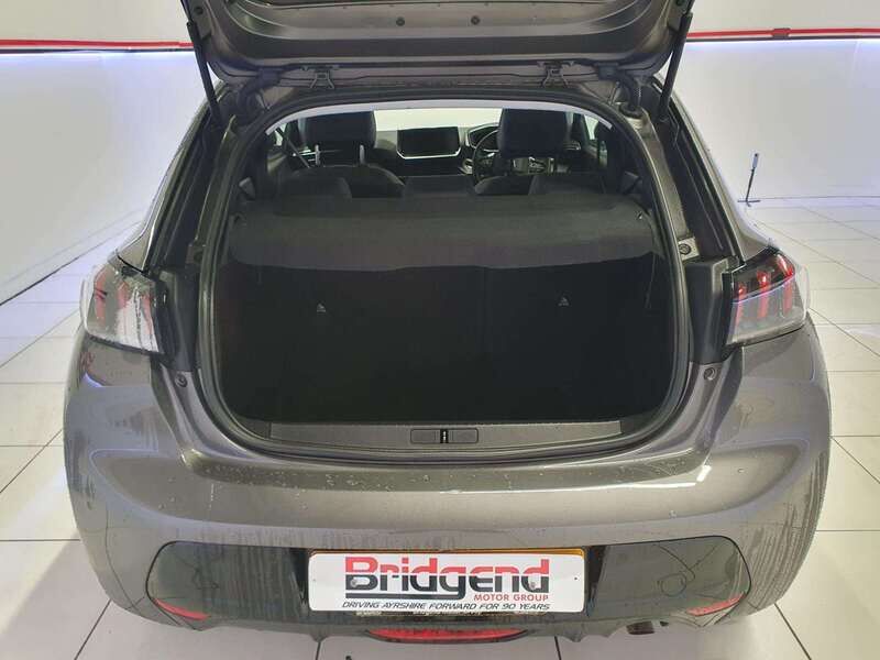 Used Peugeot 208 2022 for sale - 77050619: Photo 7