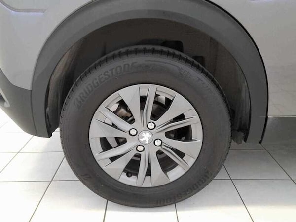 Used Peugeot 2008 2021 for sale - 76135984: Photo 7