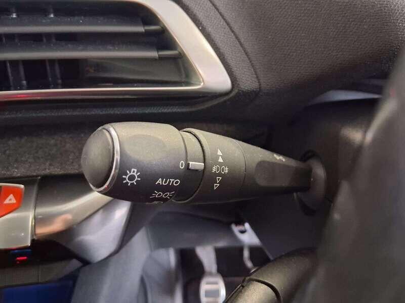 Used Peugeot 3008 2019 for sale - 76137657: Photo 22
