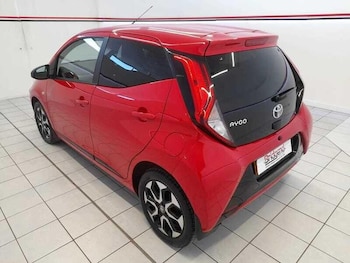 Used Toyota AYGO 2020 for sale - 76135999: Photo