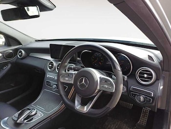 Used Mercedes-Benz C Class 2021 for sale - 77605447: Photo