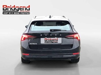 Used Skoda Octavia 2020 for sale - 76522322: Photo