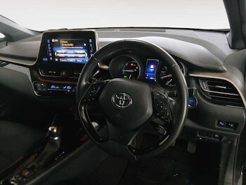 Used Toyota C-HR 2019 for sale - 77392689: Photo