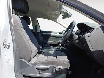 Used Volkswagen Passat 2023 for sale - 79478706: Photo