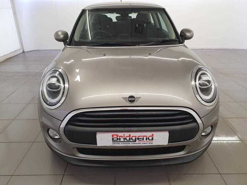 Used MINI Hatch 2019 for sale - 78040461: Photo 2