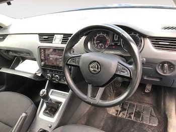 Used Skoda Octavia 2020 for sale - 76136001: Photo 4