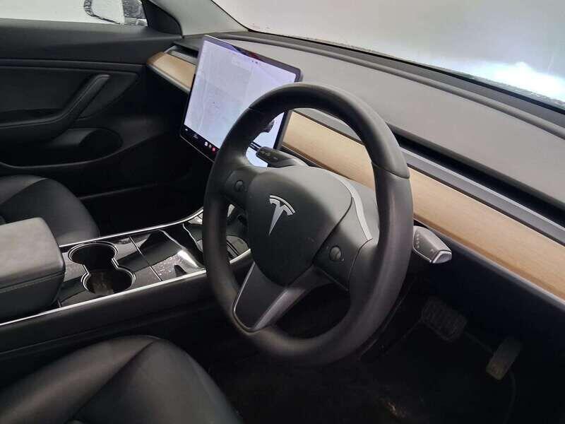 Used Tesla Model 3 2019 for sale - 76138393: Photo 11