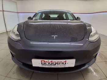 Used Tesla Model 3 2019 for sale - 76138393: Photo 2