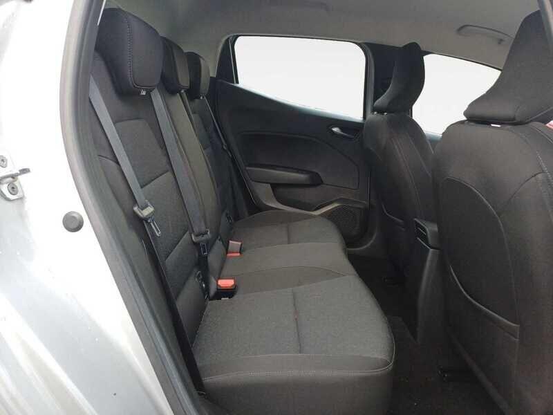 Used Renault Clio 2023 for sale - 76918580: Photo 4