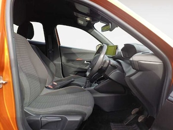 Used Peugeot 2008 2023 for sale - 79309536: Photo