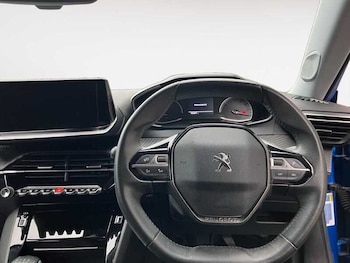 Used Peugeot 2008 2021 for sale - 78508823: Photo