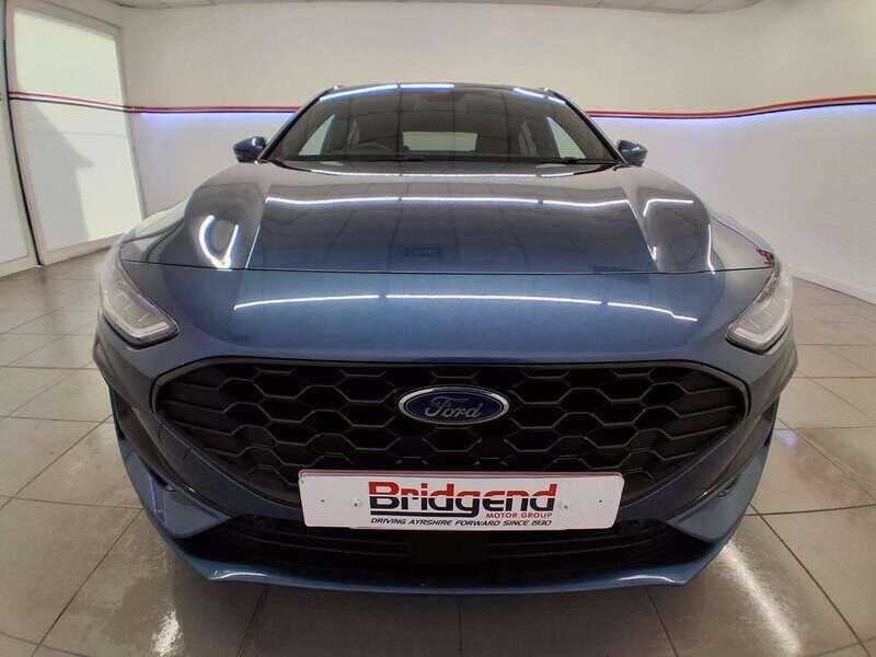 Used Ford Focus 2023 for sale - 76337504: Photo 2