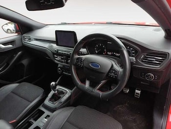 Used Ford Focus 2019 for sale - 76295949: Photo 4