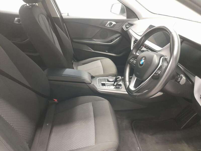 Used BMW 1 Series 2024 for sale - 77813943: Photo 11