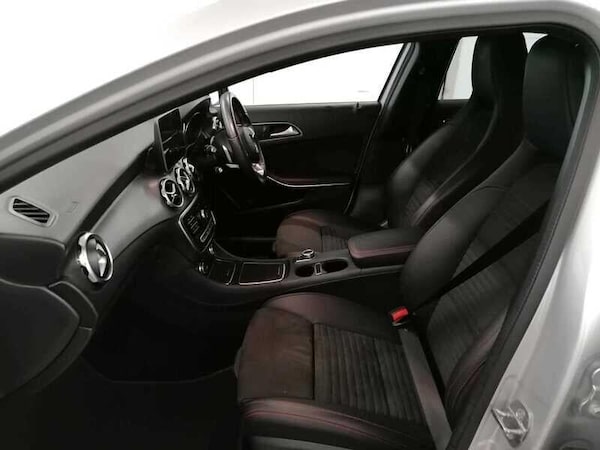 Used Mercedes-Benz GLA 2019 for sale - 76137160: Photo 13