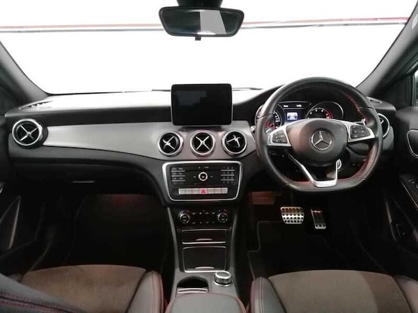 Used Mercedes-Benz GLA 2019 for sale - 76137160: Photo 15