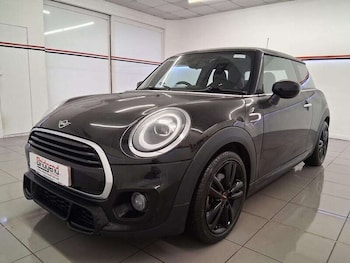 Used MINI Hatch 2019 for sale - 78040480: Photo