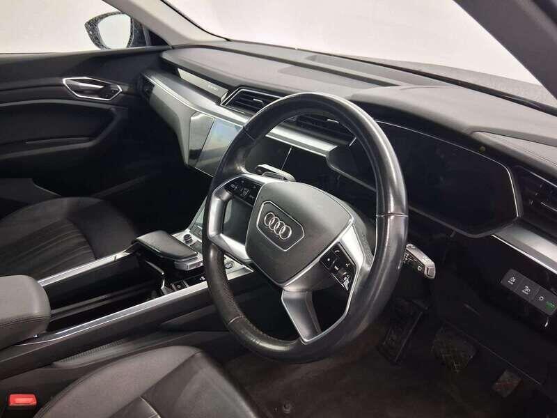 Used Audi e-tron 2020 for sale - 76201469: Photo 10