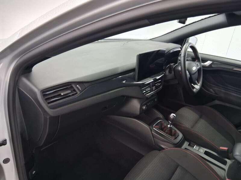 Used Ford Focus 2023 for sale - 76175196: Photo 13