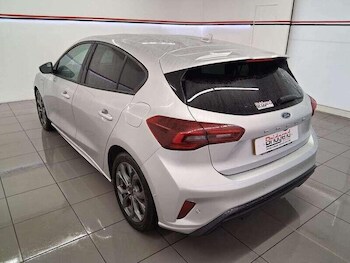 Used Ford Focus 2023 for sale - 76175196: Photo 4