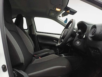 Used Toyota AYGO 2023 for sale - 78984001: Photo