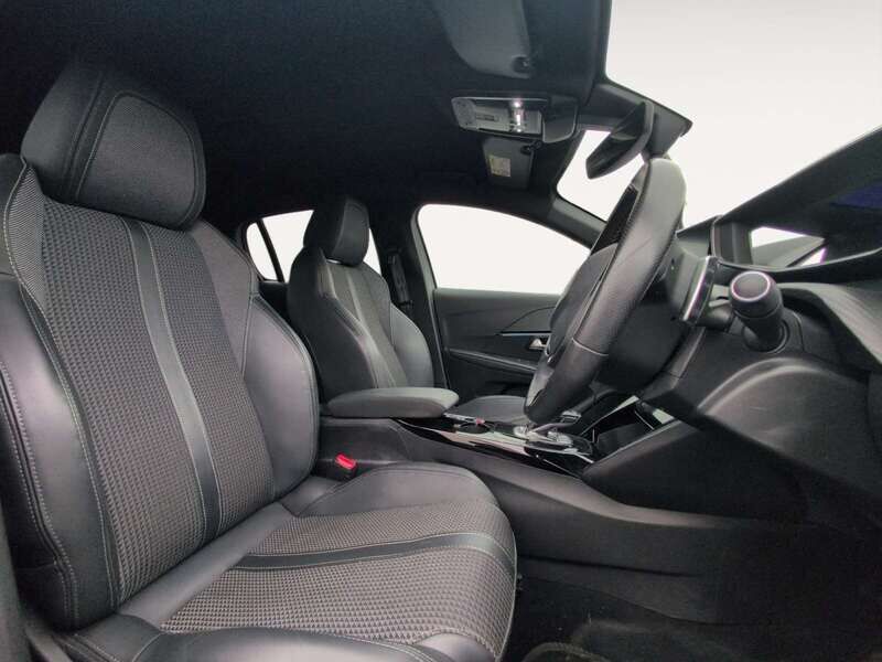 Used Peugeot 208 2020 for sale - 77447701: Photo 4