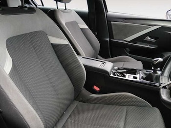 Used Vauxhall Astra 2023 for sale - 78391257: Photo