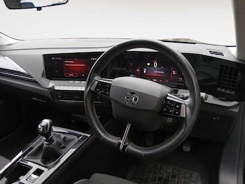 Used Vauxhall Astra 2023 for sale - 78391257: Photo
