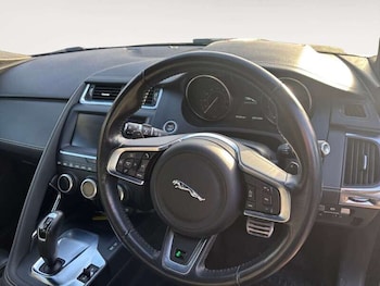 Used Jaguar E-Pace 2019 for sale - 79310016: Photo